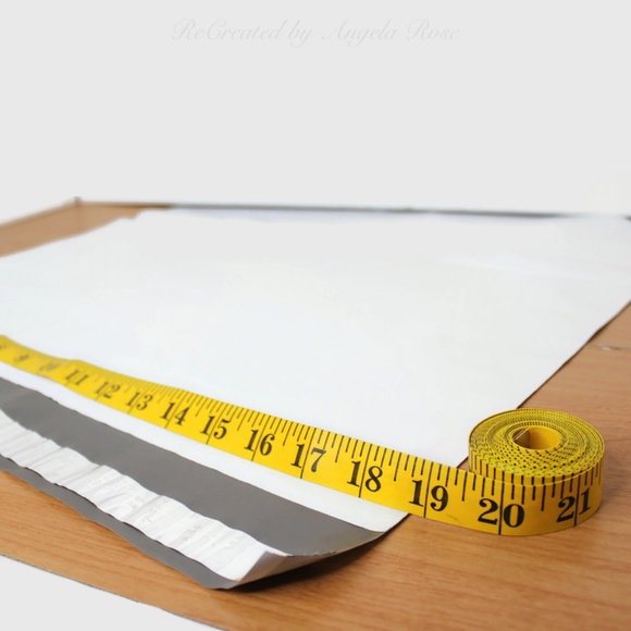 25 19 x 24 Poly Mailers - White - Picture 3 of 4